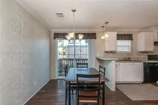 21661 NW 8th Ct, Pembroke Pines, FL 33029 - Photo 4