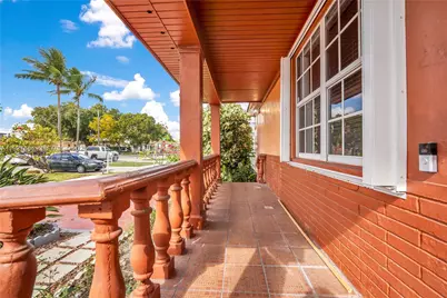 5015 E Palm Ct, Hialeah, FL 33013 - Photo 24