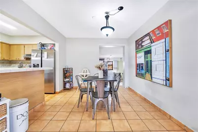 5015 E Palm Ct, Hialeah, FL 33013 - Photo 12