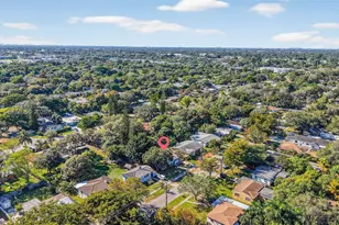 870 NE 144th St, North Miami, FL 33161 - Photo 32