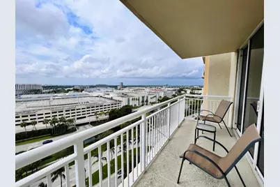 19501 W Country Club Dr #1408, Aventura, FL 33180 - Photo 2