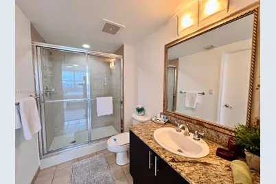 19501 W Country Club Dr #1408, Aventura, FL 33180 - Photo 12