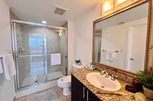 19501 W Country Club Dr, Aventura, FL 33180 - Photo 12