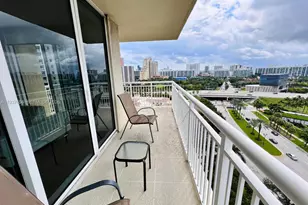 19501 W Country Club Dr, Aventura, FL 33180 - Photo 1