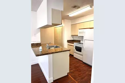 17500 NW 67th Ct #P-19, Hialeah, FL 33015 - Photo 2