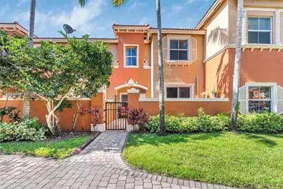 2712 SW 120th Ter #909-9, Miramar, FL 33025 - Photo 1