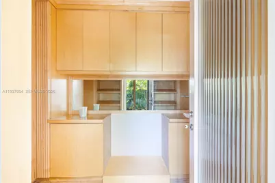 1375 N Biscayne Point Rd, Miami Beach, FL 33141 - Photo 26