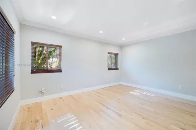 1375 N Biscayne Point Rd, Miami Beach, FL 33141 - Photo 22