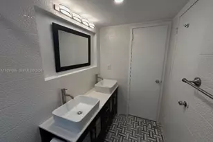 2030 S Ocean Dr, Hallandale Beach, FL 33009 - Photo 40