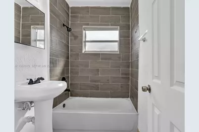 700 NW 14th Ter #720, Fort Lauderdale, FL 33311 - Photo 2