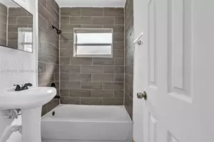 700 NW 14th Terrace, Fort Lauderdale, FL 33311 - Photo 2