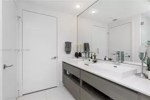 460 NE 28th St, Miami, FL 33137 - Photo 26