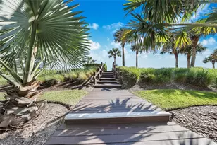 3739 Collins Ave, Miami Beach, FL 33140 - Photo 4