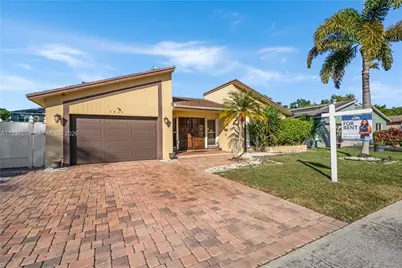5821 NW 56th Pl, Tamarac, FL 33319 - Photo 26