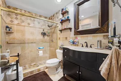 5821 NW 56th Pl, Tamarac, FL 33319 - Photo 10