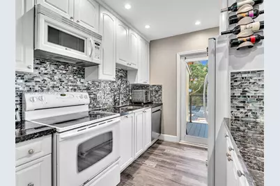 1731 NW 7th Ter, Fort Lauderdale, FL 33311 - Photo 16