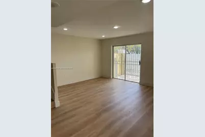 475 NW 85th Ct #1312, Miami, FL 33126 - Photo 4