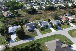 5402 NW Emblem St, Port Saint Lucie, FL 34983 - Photo 52
