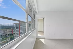 1351 NE Miami Gardens Dr, Miami, FL 33179 - Photo 18