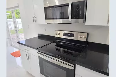 14860 SW 307th St, Homestead, FL 33033 - Photo 2