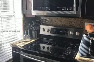 10794 N Kendall Dr, Miami, FL 33176 - Photo 4