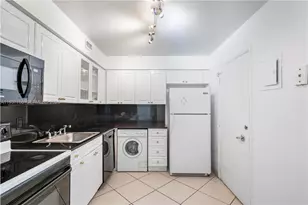 6770 Indian Creek Dr, Miami Beach, FL 33141 - Photo 16
