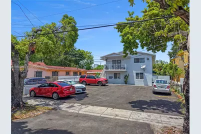 1621 NW 16th St, Miami, FL 33125 - Photo 1