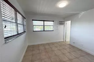 715 NE 6th St, Fort Lauderdale, FL 33304 - Photo 4