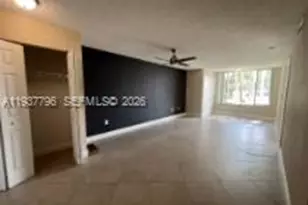 2831 N Oakland Forest Dr, Oakland Park, FL 33309 - Photo 6