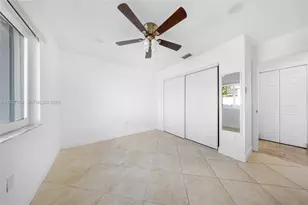 6240 Gauntlet Hall Ln, Davie, FL 33331 - Photo 10