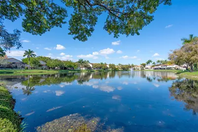 10831 NW 3rd Ct, Pembroke Pines, FL 33026 - Photo 24