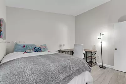 10831 NW 3rd Ct, Pembroke Pines, FL 33026 - Photo 20
