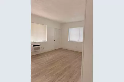 16675 NE 20th Ave #5, North Miami Beach, FL 33162 - Photo 6