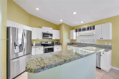 836 NW 131st Ave, Sunrise, FL 33325 - Photo 12