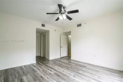 300 Majorca Ave #TH-102, Coral Gables, FL 33134 - Photo 22