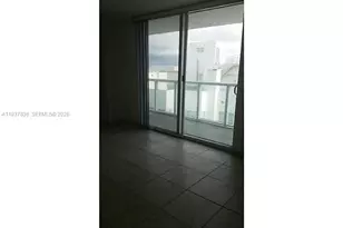 2457 Collins Ave, Miami Beach, FL 33140 - Photo 4