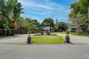 1124 NW 15th Ct, Fort Lauderdale, FL 33311 - Photo 1