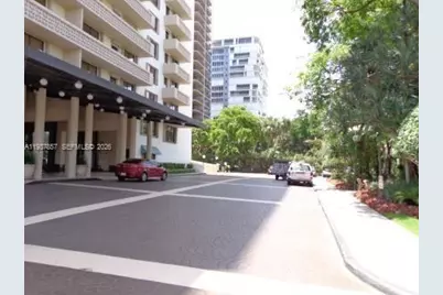 10185 Collins Ave #PH02, Bal Harbour, FL 33154 - Photo 10