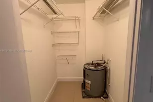 8205 Lake Dr, Doral, FL 33166 - Photo 12