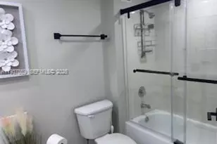 2301 Collins Av, Miami Beach, FL 33139 - Photo 20