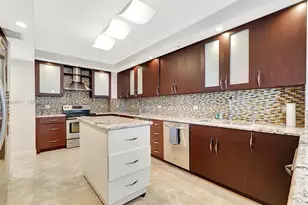 9801 Collins Ave, Bal Harbour, FL 33154 - Photo 18