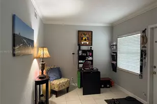 924 SE 2nd St, Fort Lauderdale, FL 33301 - Photo 4