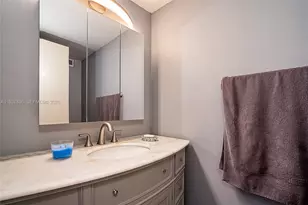2500 Parkview Dr, Hallandale Beach, FL 33009 - Photo 30