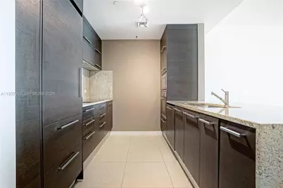 900 Biscayne Blvd #2910, Miami, FL 33132 - Photo 4