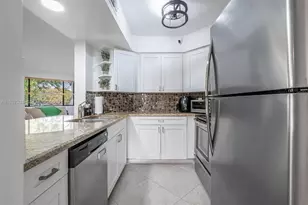 8109 NW 17th Manor, Plantation, FL 33322 - Photo 4