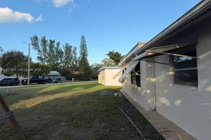 9507 NW 80th Ct, Tamarac, FL 33321 - Photo 24