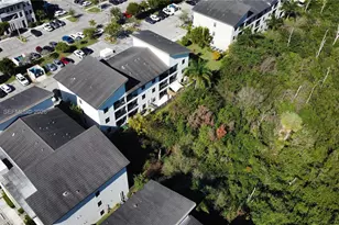 8055 NW 104th Ave, Doral, FL 33178 - Photo 20