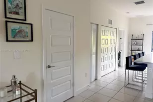 8055 NW 104th Ave, Doral, FL 33178 - Photo 12