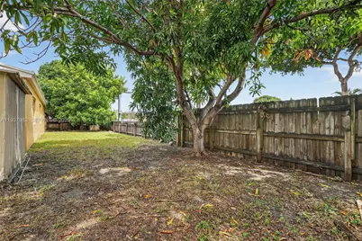 1498 NE 180th St, North Miami Beach, FL 33162 - Photo 34