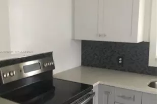 429 SE 49th St, West Palm Beach, FL 33407 - Photo 16